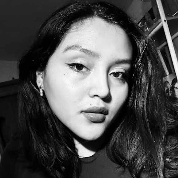 Meet your Posher, Katia - Picture 1 of 1